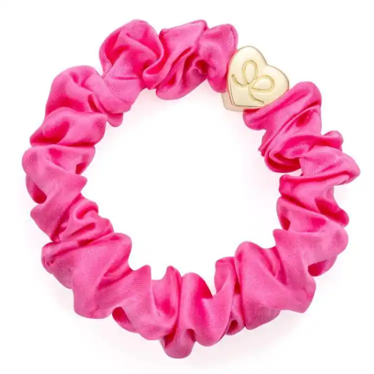 ByEloise Gold Heart Silk Scrunchie Pink Solange Der Vorrat Reicht